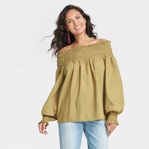 NWT Universal Thread Balloon Long Sleeve Smocked Blouse Tribeca Green Size Small
